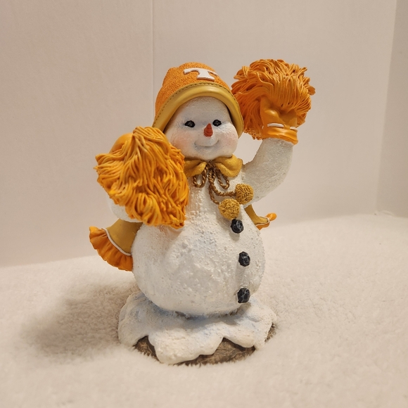 🧡"Alice" Snowman Cheerleader #1 Fan of University of Tennessee Volunteers 2001 - Picture 4 of 7